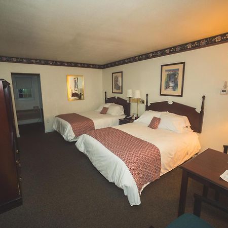 The Chalet Motel Mequon Exterior foto